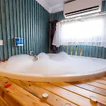 Hotel Sueper Halkali *