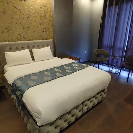 Sueper Halkali Istambul