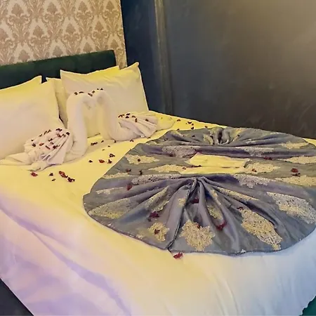 Sueper Halkali * Κωνσταντινούπολη