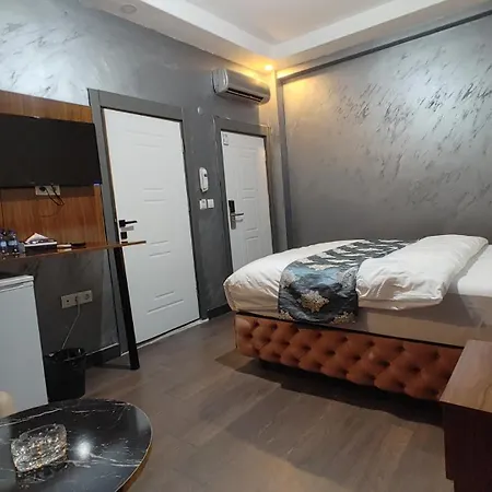 Sueper Halkali * Κωνσταντινούπολη