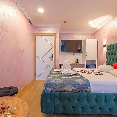 Süper Halkalı Otel