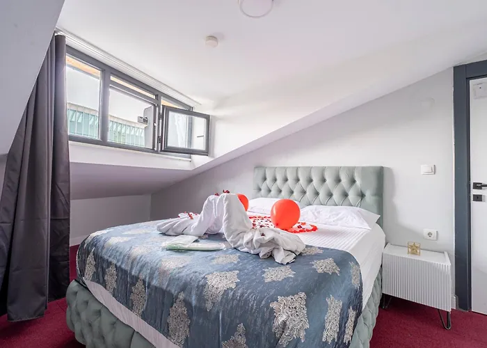 Sueper Halkali * Istanbul